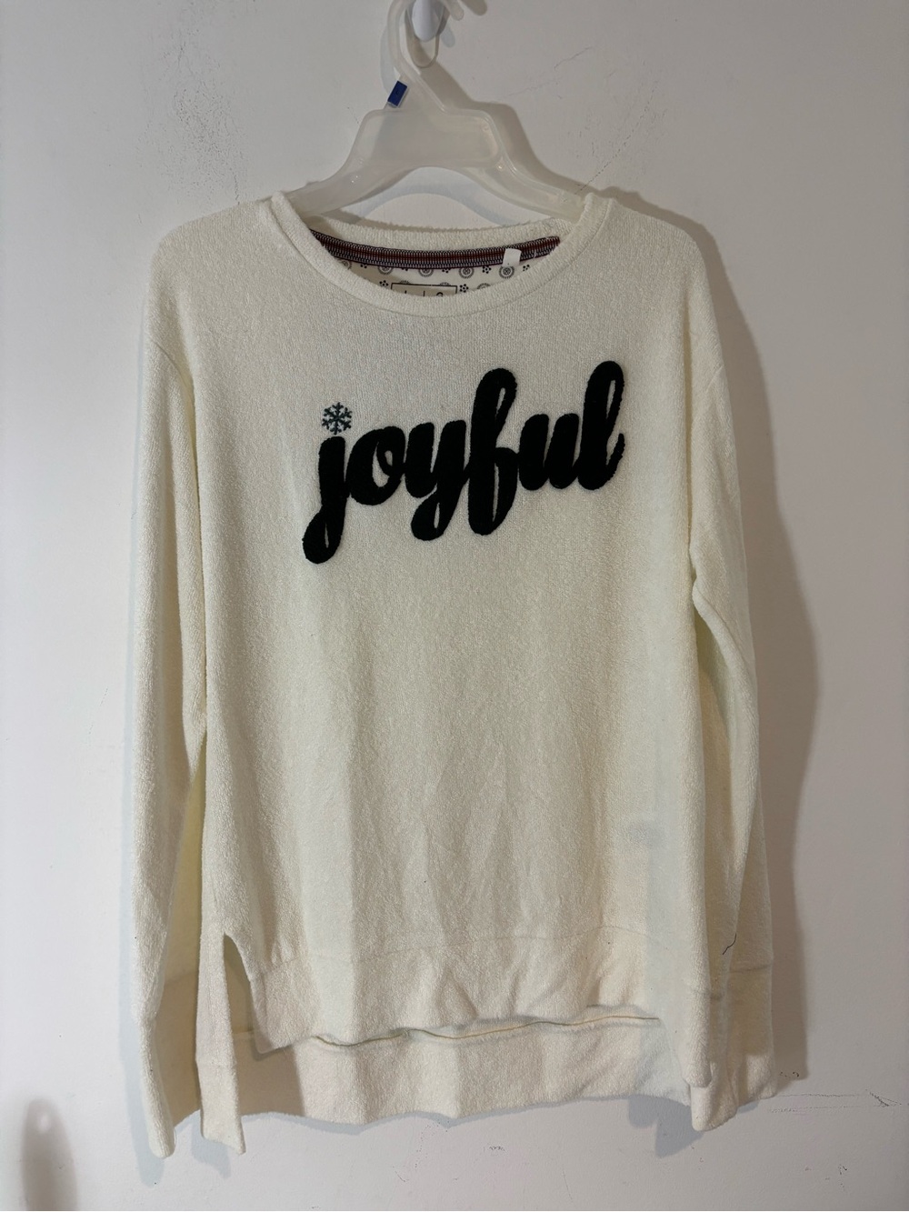 Royce Brand Women Large Long Sleeve Soft Joyful Shirt Ivory Split Side Festive